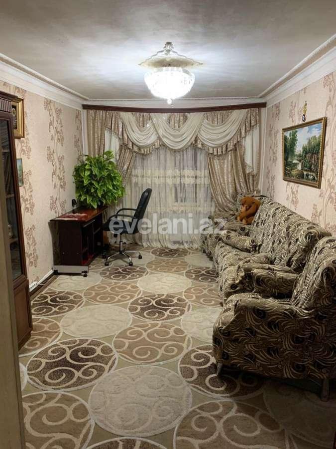 Kirayə verilir, köhnə tikili, 2 otaqlı, 70 m², Elmlər Akademiyası m.