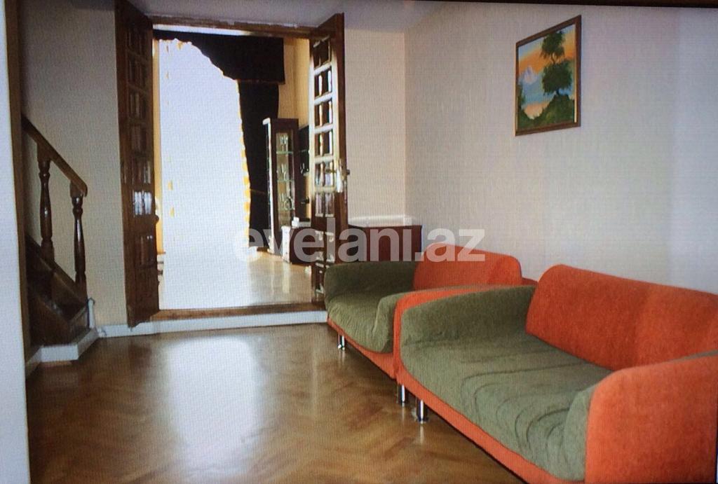Satılır, yeni tikili, 2 otaqlı, 130 m², İnşaatçılar m.
