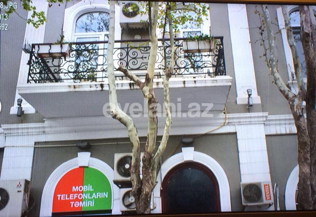 Satılır, yeni tikili, 2 otaqlı, 130 m², İnşaatçılar m.