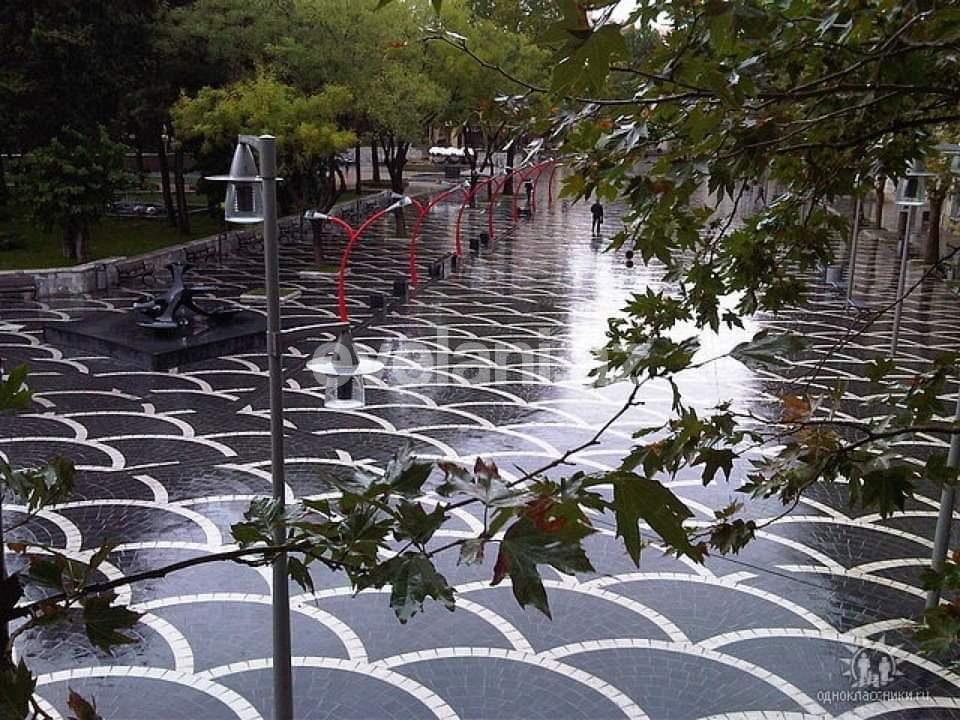 Satılır, yeni tikili, 2 otaqlı, 130 m², İnşaatçılar m.