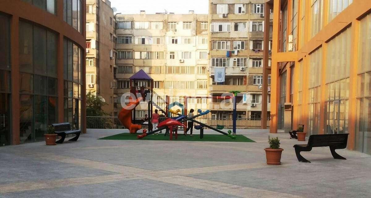 Satılır, yeni tikili, 2 otaqlı, 53 m², Elmlər Akademiyası m.
