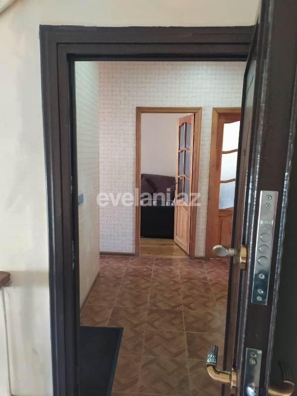 Satılır, köhnə tikili, 3 otaqlı, 72 m², Azadlıq prospekti m.