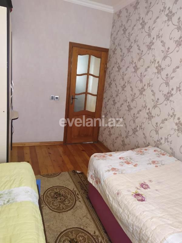 Satılır, köhnə tikili, 3 otaqlı, 72 m², Azadlıq prospekti m.