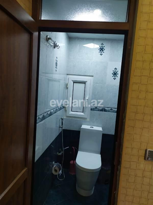 Satılır, köhnə tikili, 3 otaqlı, 72 m², Azadlıq prospekti m.