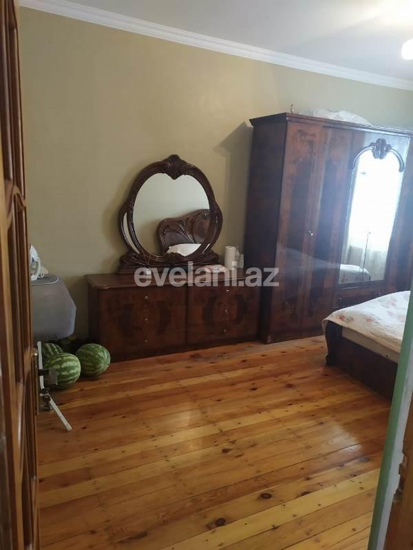 Satılır, köhnə tikili, 3 otaqlı, 72 m², Azadlıq prospekti m.