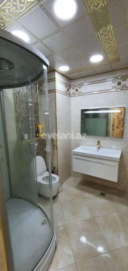 Rent, old building, 3 room, 110 m², Sahil m.