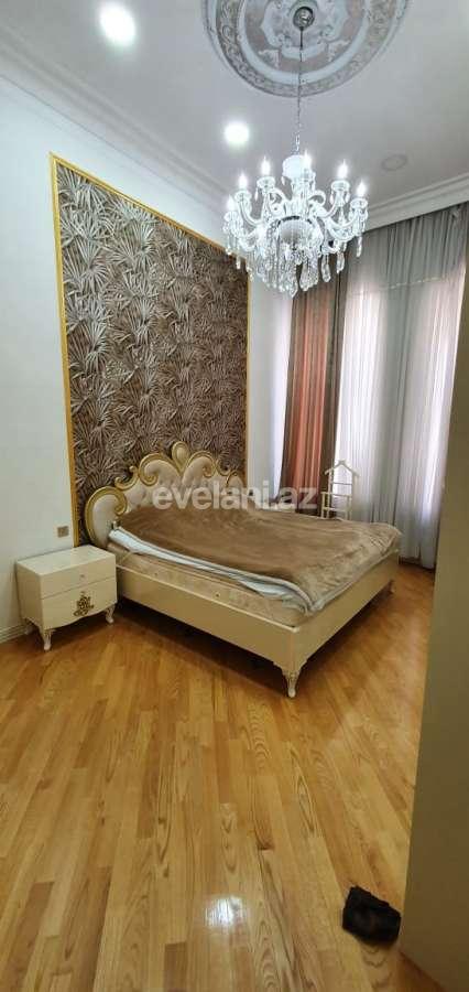 Rent, old building, 3 room, 110 m², Sahil m.