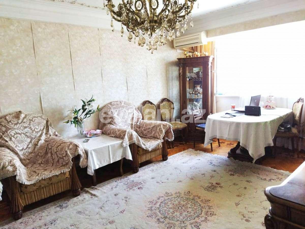 Satılır, köhnə tikili, 3 otaqlı, 85 m², Gənclik m.