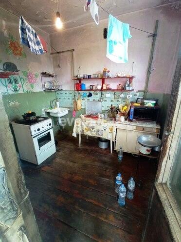 Satılır, köhnə tikili, 4 otaqlı, 90 m², Bakıxanov q.