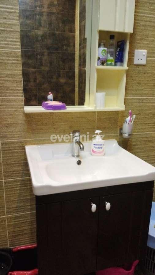 Kirayə verilir, yeni tikili, 2 otaqlı, 70 m², Elmlər Akademiyası m.