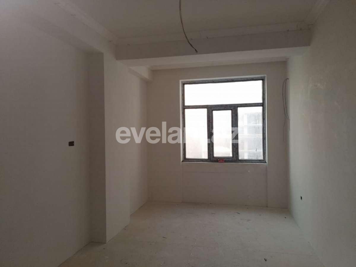 Satılır, yeni tikili, 4 otaqlı, 145 m², 8 Noyabr m.