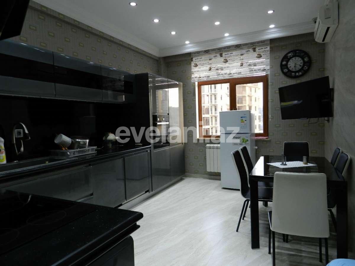Satılır, yeni tikili, 4 otaqlı, 190 m², 28 may m.