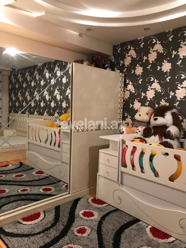 Satılır, yeni tikili, 3 otaqlı, 98 m², Azadlıq prospekti m.
