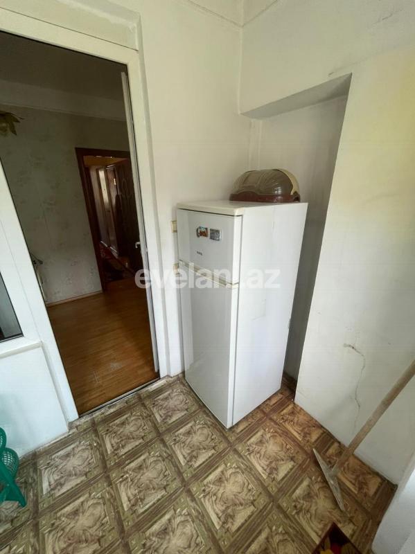 Sale, old building, 2 room, 45 m², Inshaatchilar m.