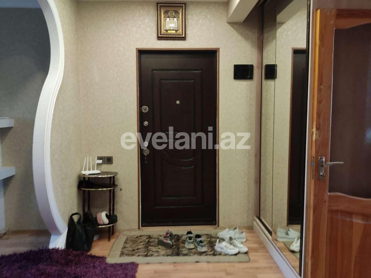 Sale, old building, 3 room, 80 m², Neftchilar m.