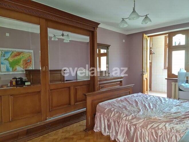 Kirayə verilir, köhnə tikili, 3 otaqlı, 85 m², İnşaatçılar m.