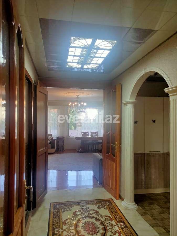 Satılır, köhnə tikili, 3 otaqlı, 110 m², Elmlər Akademiyası m.