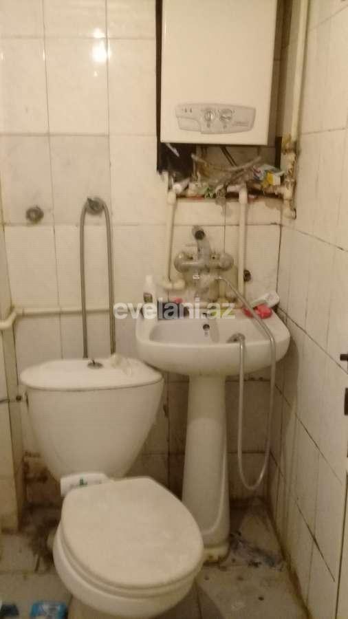 Kirayə verilir, köhnə tikili, 2 otaqlı, 40 m², Elmlər Akademiyası m.