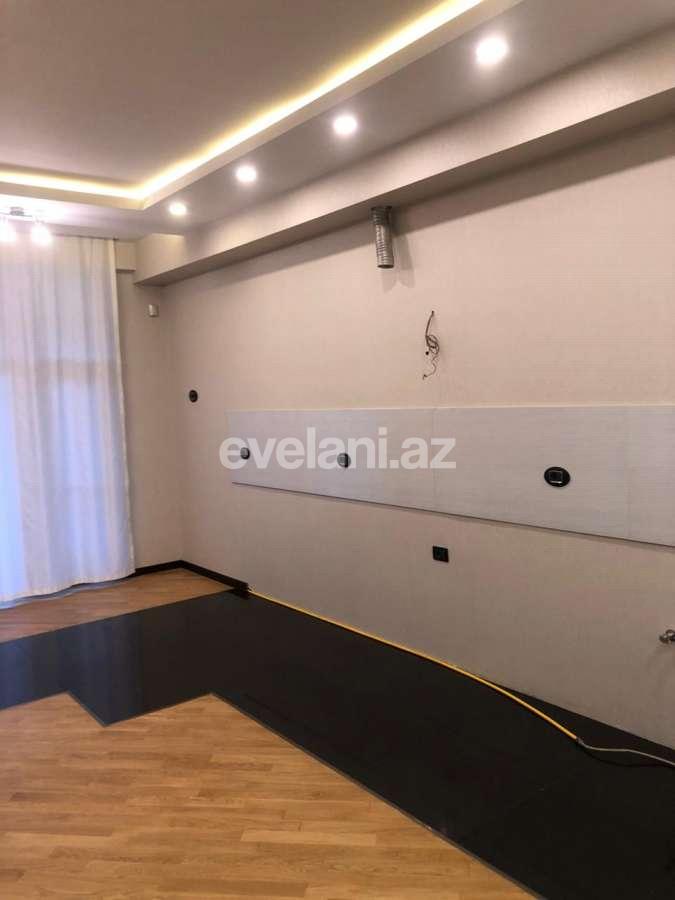 Satılır, yeni tikili, 4 otaqlı, 204 m², 28 may m.