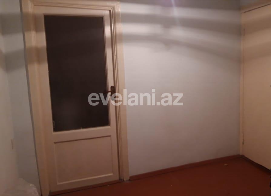 Rent, old building, 2 room, 30 m², Inshaatchilar m.