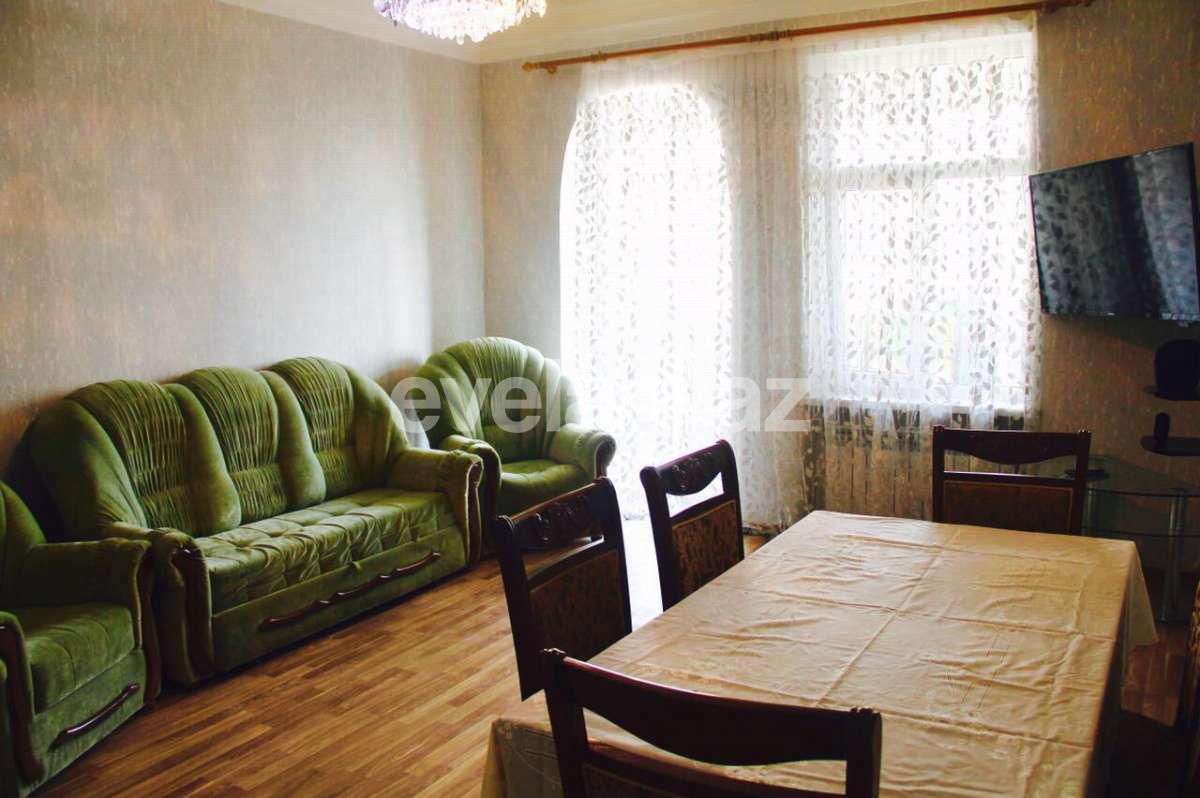 Kirayə verilir, köhnə tikili, 3 otaqlı, 72 m², 28 may m.