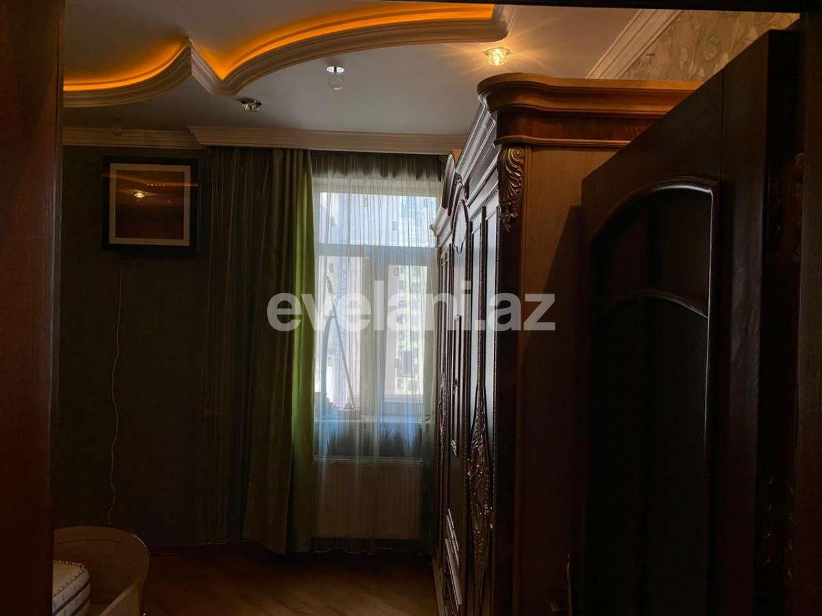 Rent, new building, 3 room, 185 m², Inshaatchilar m.