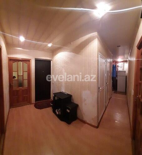 Sale, old building, 4 room, 110 m², Inshaatchilar m.