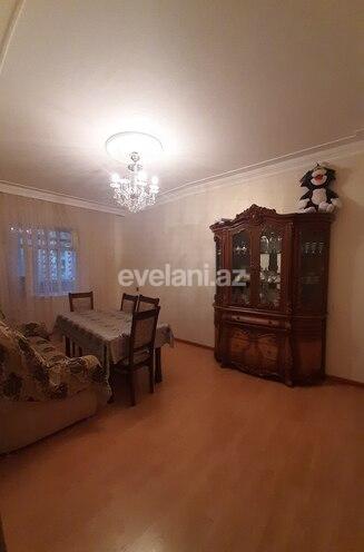 Sale, old building, 4 room, 110 m², Inshaatchilar m.