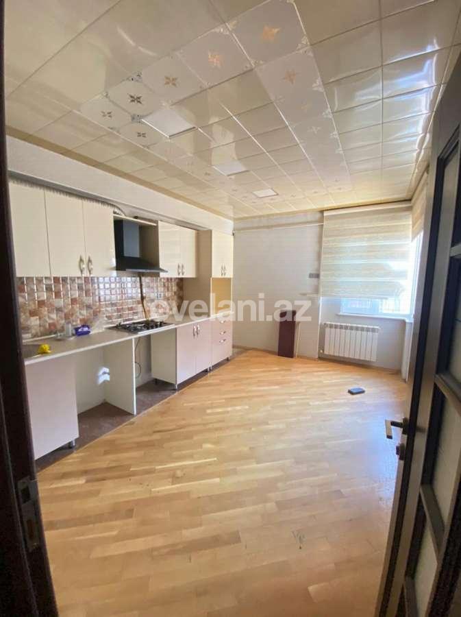 Satılır, yeni tikili, 2 otaqlı, 66 m², İnşaatçılar m.