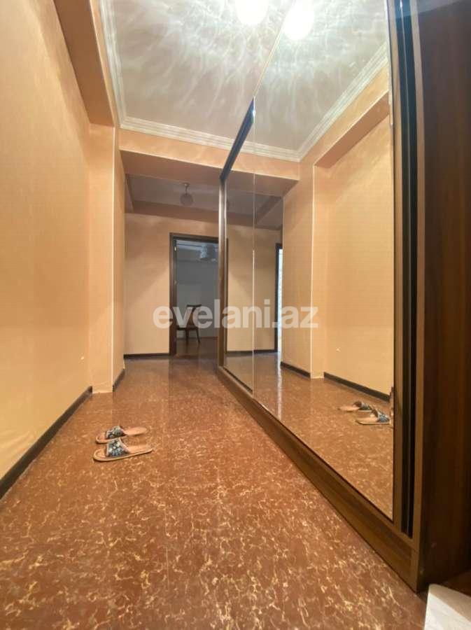 Satılır, yeni tikili, 2 otaqlı, 66 m², İnşaatçılar m.