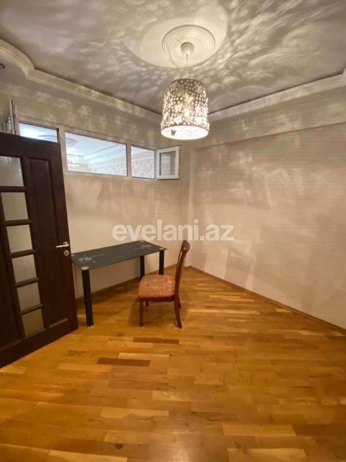 Satılır, yeni tikili, 2 otaqlı, 66 m², İnşaatçılar m.