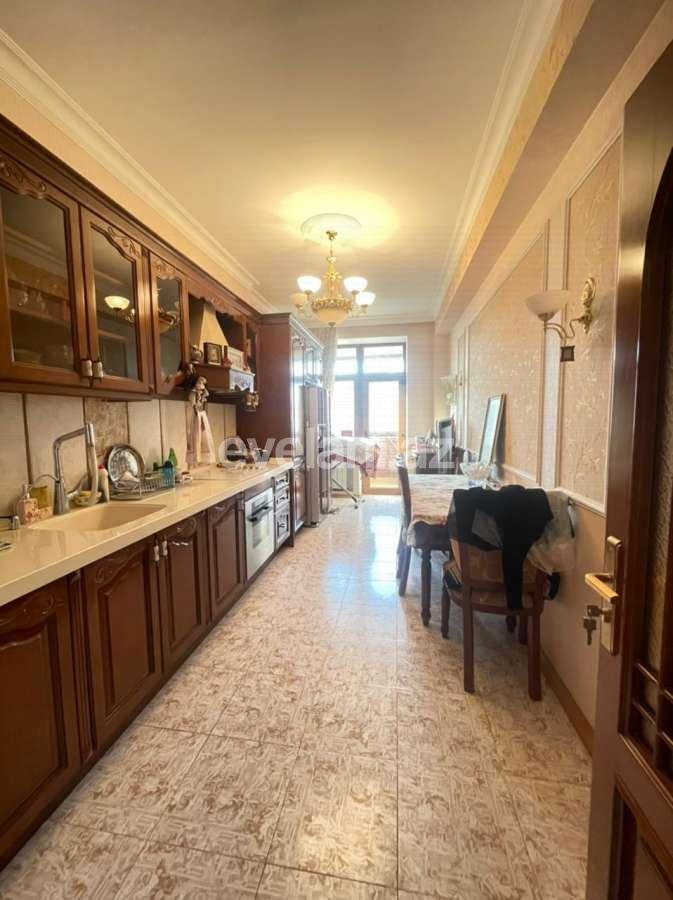 Satılır, yeni tikili, 2 otaqlı, 100 m², 28 may m.