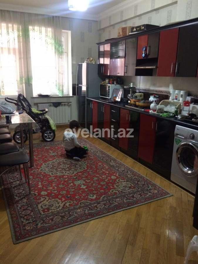 Kirayə verilir, yeni tikili, 2 otaqlı, 100 m², İnşaatçılar m.