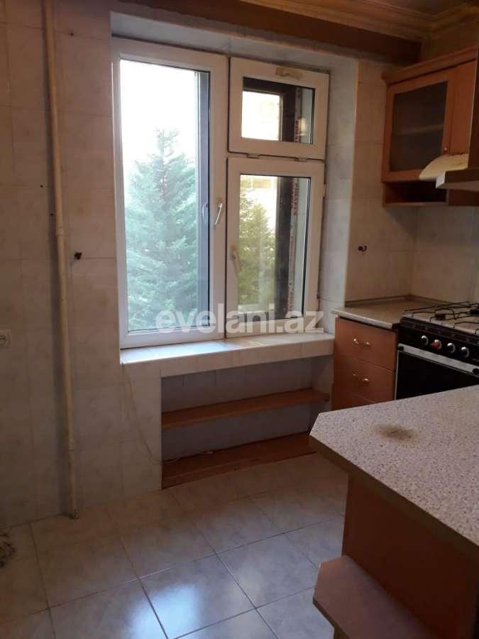 Satılır, köhnə tikili, 2 otaqlı, 45 m², Elmlər Akademiyası m.