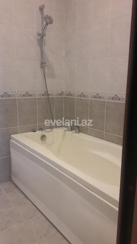 Kirayə verilir, həyət evi / bağ, 6 otaqlı, 420 m², Azadlıq prospekti m.