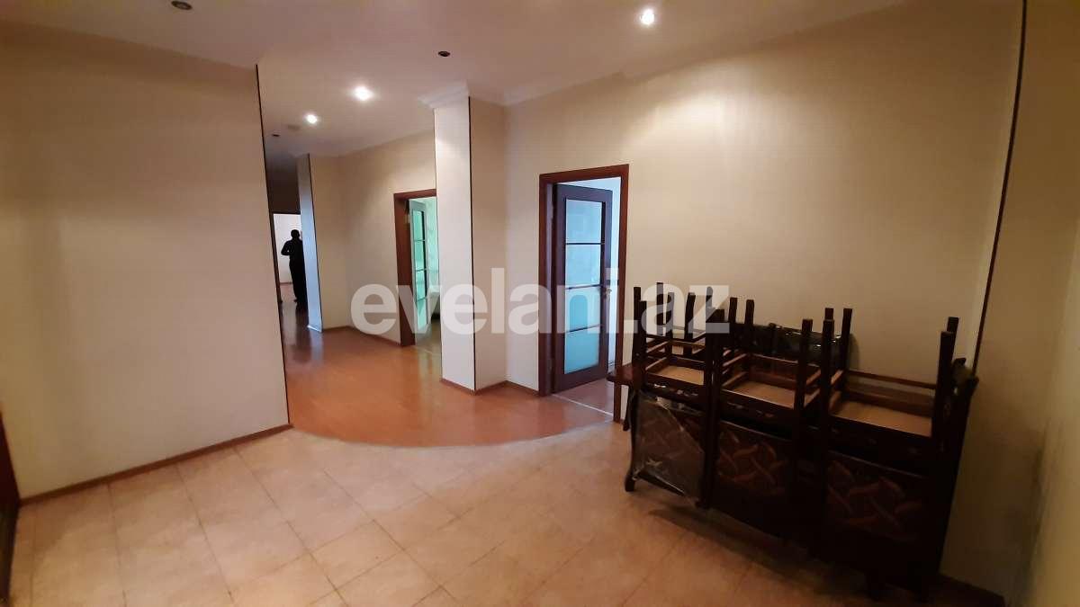 Satılır, yeni tikili, 4 otaqlı, 220 m², 28 may m.