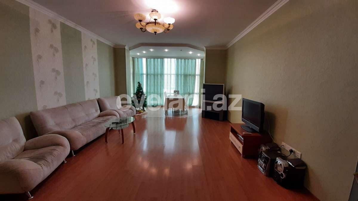 Satılır, yeni tikili, 4 otaqlı, 220 m², 28 may m.