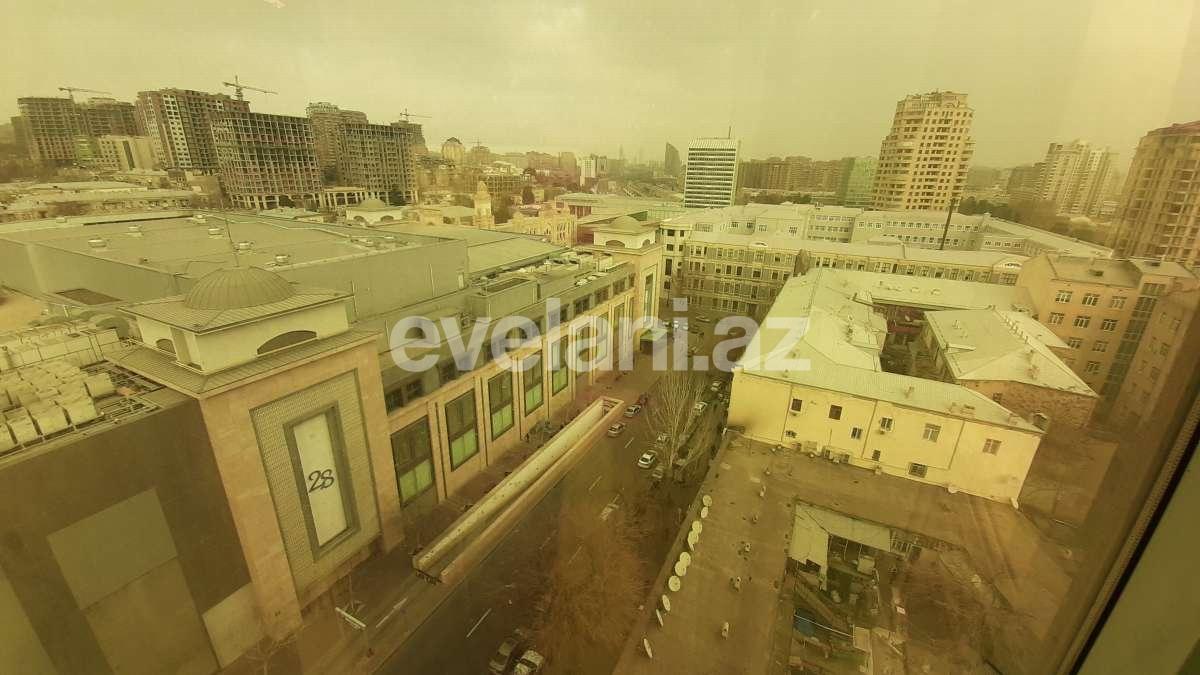 Satılır, yeni tikili, 4 otaqlı, 220 m², 28 may m.