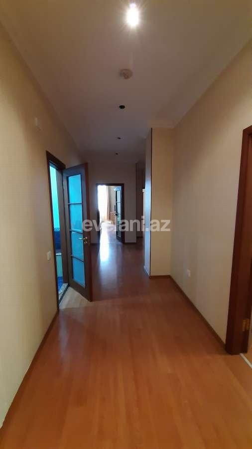 Satılır, yeni tikili, 4 otaqlı, 220 m², 28 may m.