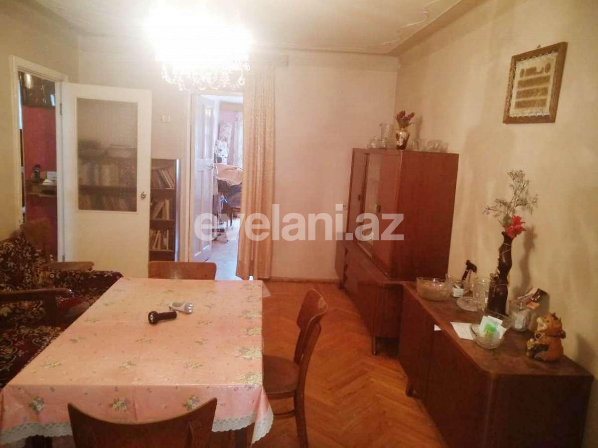 Sale, old building, 3 room, 70 m², Elmlar Akademiyası m.