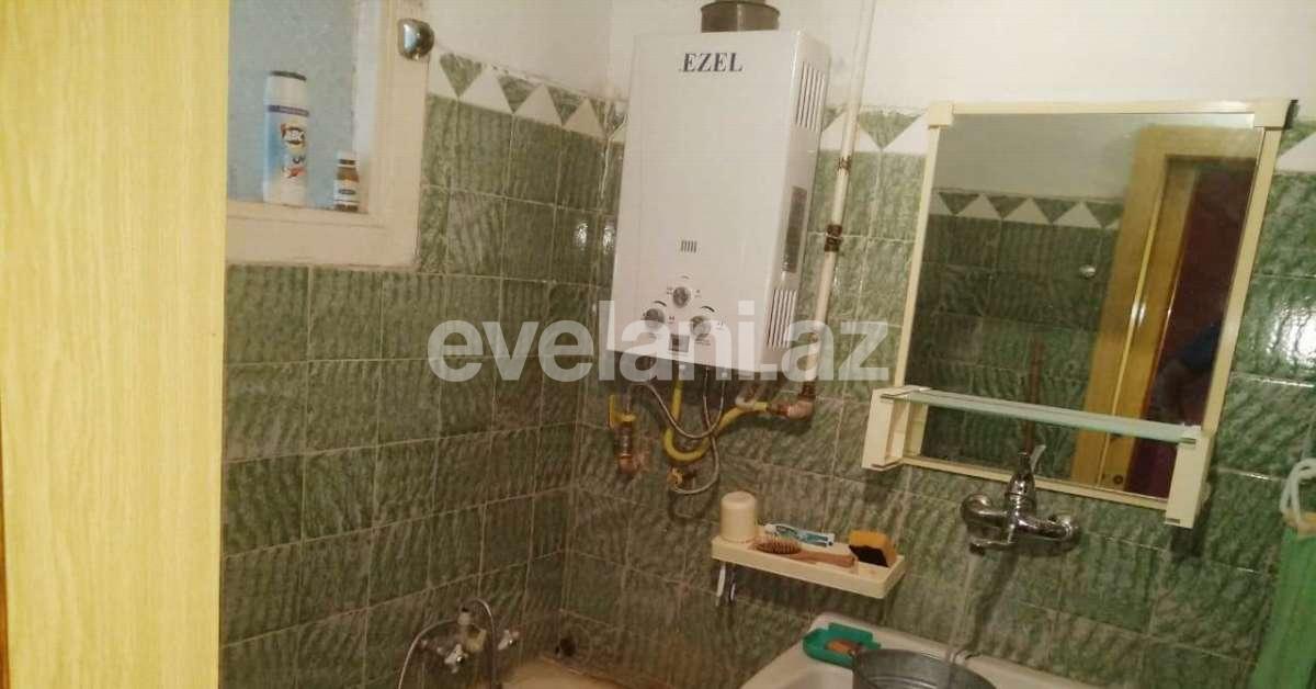 Sale, old building, 3 room, 70 m², Elmlar Akademiyası m.