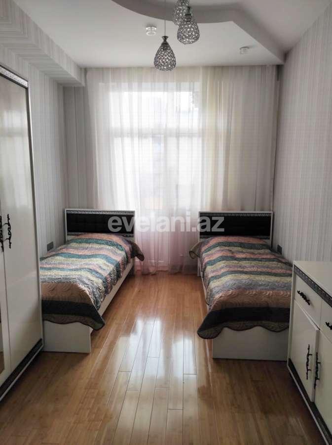 Satılır, yeni tikili, 3 otaqlı, 120 m², İnşaatçılar m.