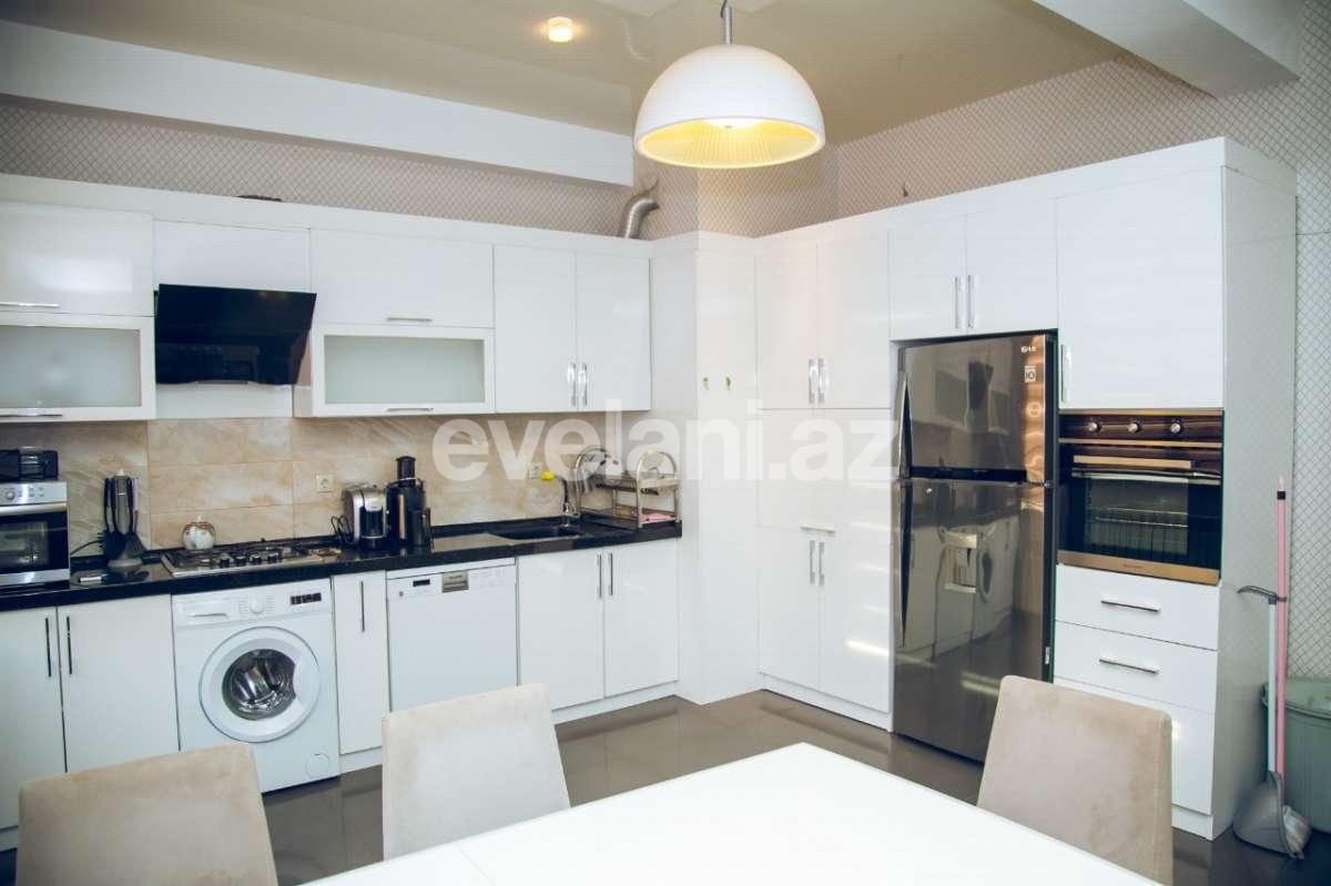 Satılır, yeni tikili, 7 otaqlı, 200 m², Elmlər Akademiyası m.