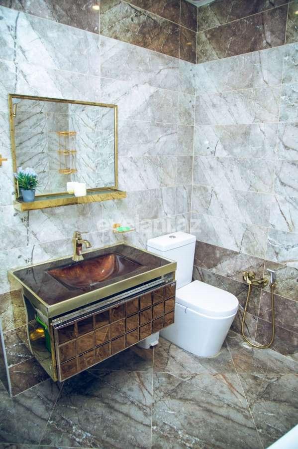 Satılır, yeni tikili, 7 otaqlı, 200 m², Elmlər Akademiyası m.