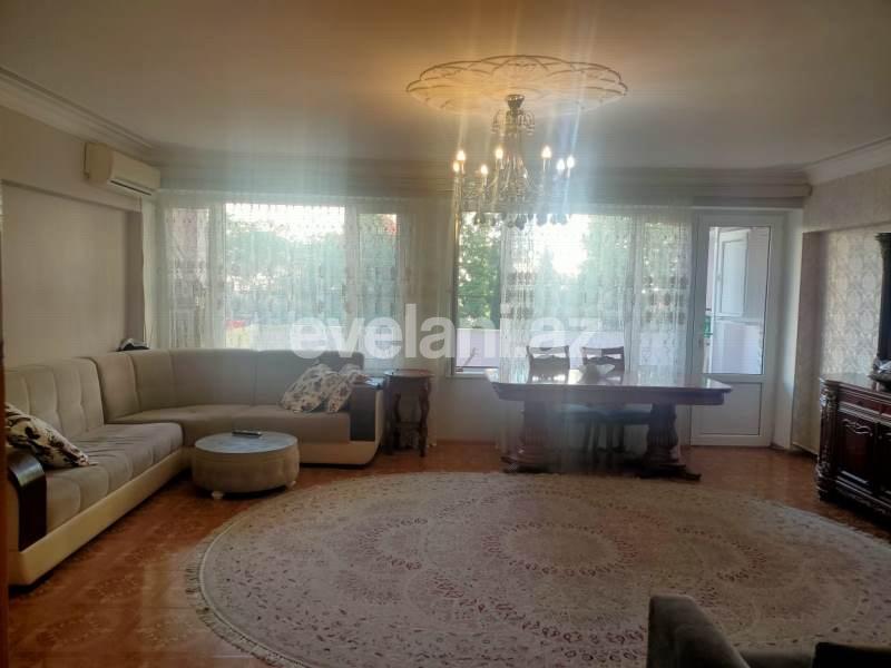 Satılır, köhnə tikili, 4 otaqlı, 120 m², Elmlər Akademiyası m.