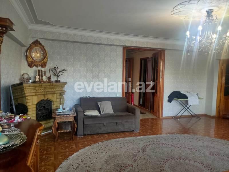 Satılır, köhnə tikili, 4 otaqlı, 120 m², Elmlər Akademiyası m.