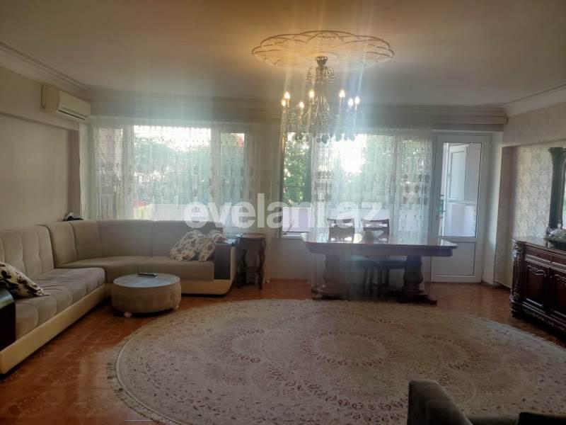 Satılır, köhnə tikili, 4 otaqlı, 120 m², Elmlər Akademiyası m.