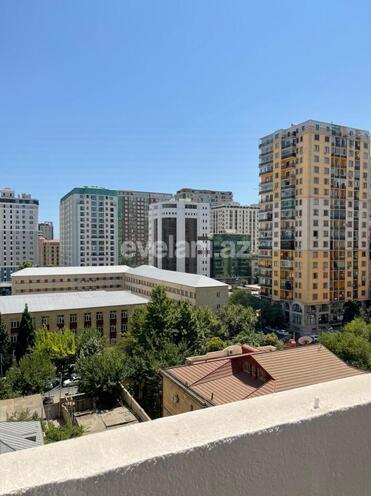 Satılır, yeni tikili, 3 otaqlı, 130 m², Gənclik m.