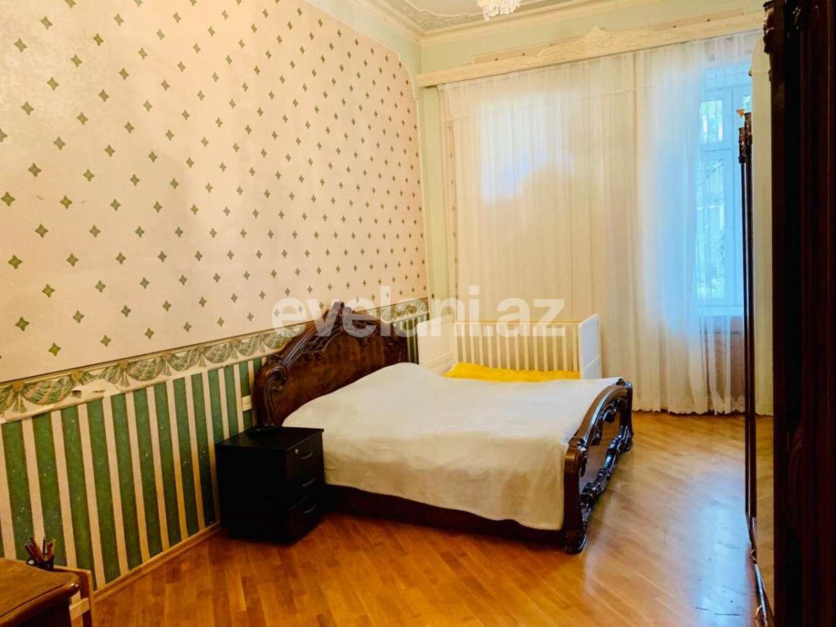 Satılır, köhnə tikili, 4 otaqlı, 156 m², Sahil m.