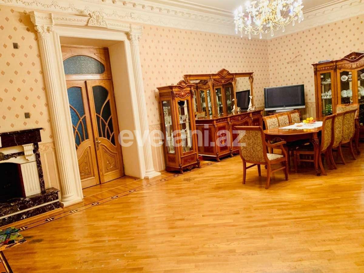 Satılır, köhnə tikili, 4 otaqlı, 156 m², Sahil m.